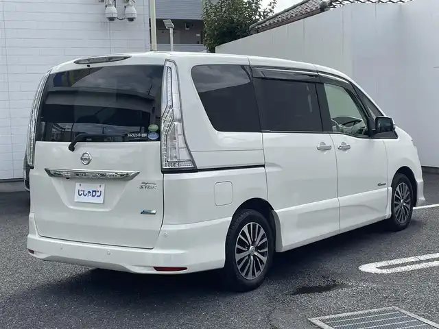 日産 セレナ ハイウェイS S HV Aセーフ 埼玉県 2014(平26)年 13万km ブリリアントホワイトパール (株)IDOMが運営する【じしゃロン鳩ヶ谷店】の自社ローン専用車両になりますこちらは現金またはオートローンご利用時の価格です。自社ローンご希望の方は別途その旨お申付け下さい/クロスギアパッケージ装着車/カプロンシート/純正SDナビ(品番:MM514D-L)/HDMI対応/ETC/アラウンドビューモニター/社外フリップダウンモニター(品番:EONON　L0512M)/エマージェンシーブレーキ/LDW(車線逸脱警報)/前後ドライブレコーダー(品番:DRV-MR745)/両側パワースライドドア/後席ロールサンシェード/電格ウインカーミラー/ドアバイザー/クロスギア純正16インチAW/革巻ステアリング/フォグランプ/背面テーブル×2/プッシュスタート/スマートキー/スペアキー×1/オートライト/アイドリングストップ
