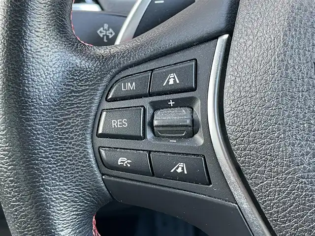 ＢＭＷ ３２０ｄ スポーツ 鹿児島県 2018(平30)年 5.6万km 白 禁煙車/純正ナビ/Bluetooth/CD/DVD/ETC/USB入力端子/クルーズコントロール/パワーシート/純正フロアマット/ドライブレコーダー/コーナーセンサー前後/横滑り防止装置/レーンキープアシスト/衝突被害軽減システム/保証書/取扱説明書