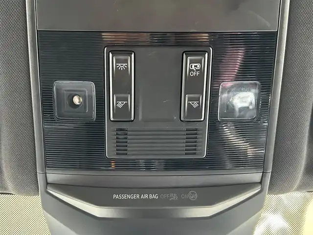 フォルクスワーゲン Ｔ－ロック TDI Rライン 大阪府 2020(令2)年 6.6万km 白Ⅱ 【オーディオ・ナビゲーション】/純正インフォテイメントシステム”Discover Pro”/・SSDナビゲーションシステム/・バックカメラ/・Bluetooth/・スマートフォン連携（AppleCarPlay/AndroidAuto）/・AM/FM/ETC2.0/【安全装備】/アダプティブクルーズコントロール/レーンキープアシストシステム/スタティックコーナリングライト/ハイビームアシスト/デイタイムランニングライト/ブラインドスポットディテクション/ドライバー披露検知システム/オプティカルパーキングシステム/リヤトラフィックアラート/プリクラッシュセーフティブレーキシステム/プロアクティブオキュパントプロテクション/ESC/ブレーキアシスト/【主要装備・備品】/前後ドライブレコーダー（TZ-D205W)/レーダー(TZ-R203L)/Type-C USB（前2つ/後２つ）/純正フロアマット/LEDヘッドライト/アイドリングストップ/保証書/取扱説明書/記録簿（R3/R4/R5/R7)/スペアキー1本