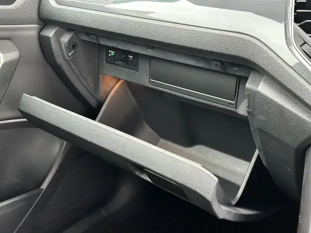 フォルクスワーゲン Ｔ－ロック TDI Rライン 大阪府 2020(令2)年 6.6万km 白Ⅱ 【オーディオ・ナビゲーション】/純正インフォテイメントシステム”Discover Pro”/・SSDナビゲーションシステム/・バックカメラ/・Bluetooth/・スマートフォン連携（AppleCarPlay/AndroidAuto）/・AM/FM/ETC2.0/【安全装備】/アダプティブクルーズコントロール/レーンキープアシストシステム/スタティックコーナリングライト/ハイビームアシスト/デイタイムランニングライト/ブラインドスポットディテクション/ドライバー披露検知システム/オプティカルパーキングシステム/リヤトラフィックアラート/プリクラッシュセーフティブレーキシステム/プロアクティブオキュパントプロテクション/ESC/ブレーキアシスト/【主要装備・備品】/前後ドライブレコーダー（TZ-D205W)/レーダー(TZ-R203L)/Type-C USB（前2つ/後２つ）/純正フロアマット/LEDヘッドライト/アイドリングストップ/保証書/取扱説明書/記録簿（R3/R4/R5/R7)/スペアキー1本