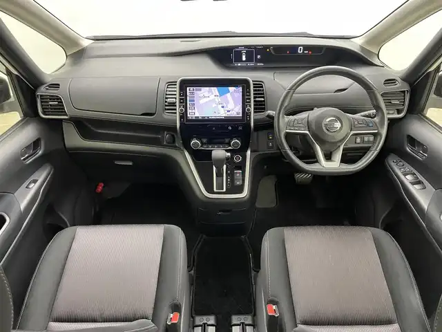 日産 セレナ ハイウェイスター 岡山県 2016(平28)年 5.9万km ブリリアントホワイトパール 純正11インチフリップダウンモニター/プロパイロット/純正9インチメモリナビ【MM516D-L】/　(AM/FM/CD/DVD/Bluetooth/Music Stocker/フルセグTV)/全方位モニター/バック/サイド/フロントカメラ/運転、走行支援/・エマージェンシーブレーキ/・踏み間違い衝突防止アシスト/・車線逸脱警報/防止支援システム/・インテリジェントクルーズコントロール/・ふらつき警報/・ヒルスタートアシスト/・車両接近通報/インテリジェントパーキングアシスト/横滑り防止/アイドリングストップ/純正16インチアルミホイール/両側パワースライドドア/純正ビルトインETC/シートバックテーブル/ロールサンシェード(2列目)/USBポート/スペアキー×1/アクセサリーソケット/ISOFIX