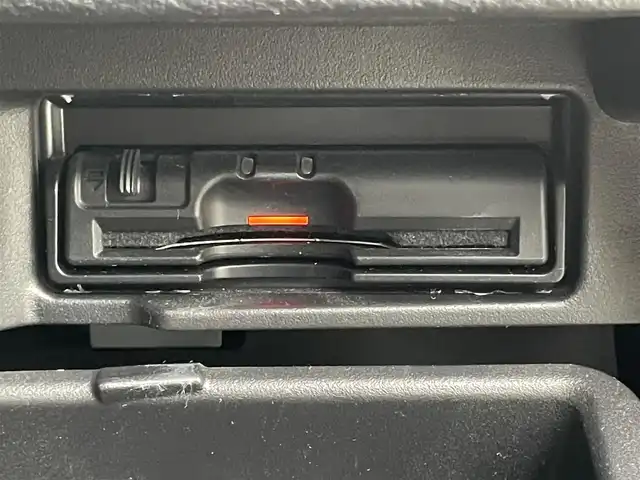 日産 セレナ ハイウェイスター 岡山県 2016(平28)年 5.9万km ブリリアントホワイトパール 純正11インチフリップダウンモニター/プロパイロット/純正9インチメモリナビ【MM516D-L】/　(AM/FM/CD/DVD/Bluetooth/Music Stocker/フルセグTV)/全方位モニター/バック/サイド/フロントカメラ/運転、走行支援/・エマージェンシーブレーキ/・踏み間違い衝突防止アシスト/・車線逸脱警報/防止支援システム/・インテリジェントクルーズコントロール/・ふらつき警報/・ヒルスタートアシスト/・車両接近通報/インテリジェントパーキングアシスト/横滑り防止/アイドリングストップ/純正16インチアルミホイール/両側パワースライドドア/純正ビルトインETC/シートバックテーブル/ロールサンシェード(2列目)/USBポート/スペアキー×1/アクセサリーソケット/ISOFIX