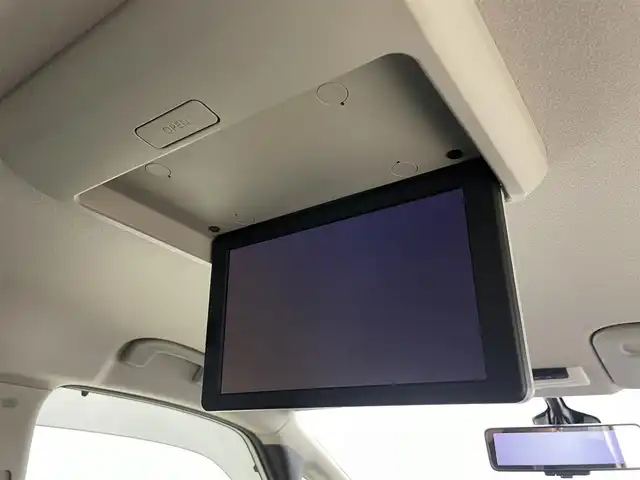 日産 セレナ ハイウェイスター 岡山県 2016(平28)年 5.9万km ブリリアントホワイトパール 純正11インチフリップダウンモニター/プロパイロット/純正9インチメモリナビ【MM516D-L】/　(AM/FM/CD/DVD/Bluetooth/Music Stocker/フルセグTV)/全方位モニター/バック/サイド/フロントカメラ/運転、走行支援/・エマージェンシーブレーキ/・踏み間違い衝突防止アシスト/・車線逸脱警報/防止支援システム/・インテリジェントクルーズコントロール/・ふらつき警報/・ヒルスタートアシスト/・車両接近通報/インテリジェントパーキングアシスト/横滑り防止/アイドリングストップ/純正16インチアルミホイール/両側パワースライドドア/純正ビルトインETC/シートバックテーブル/ロールサンシェード(2列目)/USBポート/スペアキー×1/アクセサリーソケット/ISOFIX