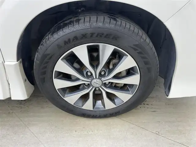 日産 セレナ ハイウェイスター 岡山県 2016(平28)年 5.9万km ブリリアントホワイトパール 純正11インチフリップダウンモニター/プロパイロット/純正9インチメモリナビ【MM516D-L】/　(AM/FM/CD/DVD/Bluetooth/Music Stocker/フルセグTV)/全方位モニター/バック/サイド/フロントカメラ/運転、走行支援/・エマージェンシーブレーキ/・踏み間違い衝突防止アシスト/・車線逸脱警報/防止支援システム/・インテリジェントクルーズコントロール/・ふらつき警報/・ヒルスタートアシスト/・車両接近通報/インテリジェントパーキングアシスト/横滑り防止/アイドリングストップ/純正16インチアルミホイール/両側パワースライドドア/純正ビルトインETC/シートバックテーブル/ロールサンシェード(2列目)/USBポート/スペアキー×1/アクセサリーソケット/ISOFIX