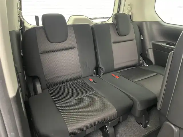 日産 セレナ ハイウェイスター 岡山県 2016(平28)年 5.9万km ブリリアントホワイトパール 純正11インチフリップダウンモニター/プロパイロット/純正9インチメモリナビ【MM516D-L】/　(AM/FM/CD/DVD/Bluetooth/Music Stocker/フルセグTV)/全方位モニター/バック/サイド/フロントカメラ/運転、走行支援/・エマージェンシーブレーキ/・踏み間違い衝突防止アシスト/・車線逸脱警報/防止支援システム/・インテリジェントクルーズコントロール/・ふらつき警報/・ヒルスタートアシスト/・車両接近通報/インテリジェントパーキングアシスト/横滑り防止/アイドリングストップ/純正16インチアルミホイール/両側パワースライドドア/純正ビルトインETC/シートバックテーブル/ロールサンシェード(2列目)/USBポート/スペアキー×1/アクセサリーソケット/ISOFIX