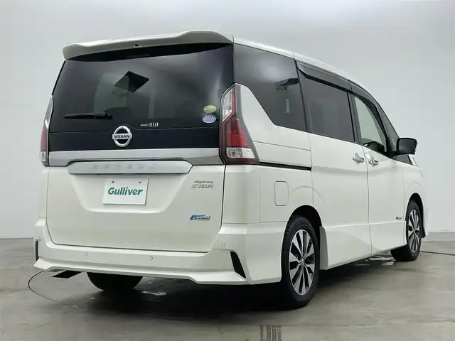日産 セレナ ハイウェイスター 岡山県 2016(平28)年 5.9万km ブリリアントホワイトパール 純正11インチフリップダウンモニター/プロパイロット/純正9インチメモリナビ【MM516D-L】/　(AM/FM/CD/DVD/Bluetooth/Music Stocker/フルセグTV)/全方位モニター/バック/サイド/フロントカメラ/運転、走行支援/・エマージェンシーブレーキ/・踏み間違い衝突防止アシスト/・車線逸脱警報/防止支援システム/・インテリジェントクルーズコントロール/・ふらつき警報/・ヒルスタートアシスト/・車両接近通報/インテリジェントパーキングアシスト/横滑り防止/アイドリングストップ/純正16インチアルミホイール/両側パワースライドドア/純正ビルトインETC/シートバックテーブル/ロールサンシェード(2列目)/USBポート/スペアキー×1/アクセサリーソケット/ISOFIX