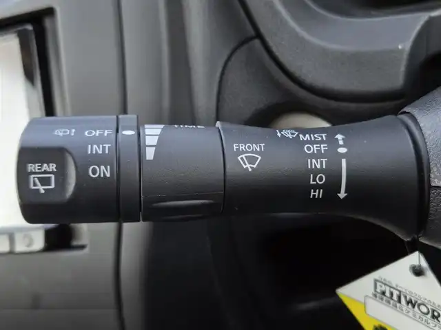 日産 ノート X 鹿児島県 2018(平30)年 5万km ホワイト デジタルインナーミラー　/アラウンドビューモニター　/ＥＴＣ　/社外ＳＤナビ（ＡＶＩＣ－ＲＺ３０１）　/Ｂｌｕｅｔｏｏｔｈオーディオ　/バックカメラ　/フルセグテレビ　/前後コーナーセンサー　/社外前方ドライブレコーダー/横滑り防止装置/レーンキープアシスト/プッシュスタート/スマートキー/Wエアバック