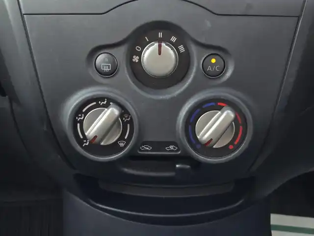 日産 ノート X 鹿児島県 2018(平30)年 5万km ホワイト デジタルインナーミラー　/アラウンドビューモニター　/ＥＴＣ　/社外ＳＤナビ（ＡＶＩＣ－ＲＺ３０１）　/Ｂｌｕｅｔｏｏｔｈオーディオ　/バックカメラ　/フルセグテレビ　/前後コーナーセンサー　/社外前方ドライブレコーダー/横滑り防止装置/レーンキープアシスト/プッシュスタート/スマートキー/Wエアバック