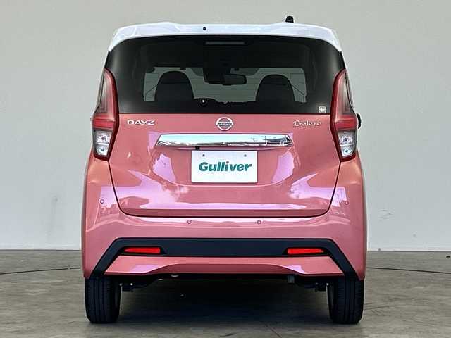 日産 デイズ ボレロ 三重県 2023(令5)年 1.8万km ピンクⅡ /禁煙車//エマージェンシーブレーキ//アラウンドビューモニター//社外ディスプレイオーディオ/（カープレイ各種/BT/SD/USB/AUX/FM/AM）//ハーフレザーシート//オートライト//ステアリングスイッチ//ETC//純正14インチアルミホイール//電動格納ミラー//プッシュスタート//スマートキー//スペアキー有