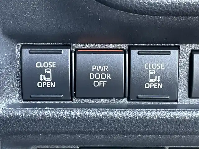 トヨタ シエンタ ハイブリッド Z 東京都 2023(令5)年 5.9万km ブラック 純正ナビ　/Ｂｌｕｅｔｏｏｔｈ　/ＦＭ　/ＡＭ　/フルセグＴＶ　/バックカメラ　/シートヒーター　/ステアリングヒーター　/両側電動スライドドア　/レーダークルーズコントロールシステム　/ＥＴＣ２．０　/ドライブレコーダー/純正フロアマット/純正アルミホイール/サイドバイザー/ABS/横滑り防止装置/コーナーセンサー/レーンアシスト/盗難防止装置/オートライト/オートマチックハイビーム/衝突被害軽減システム