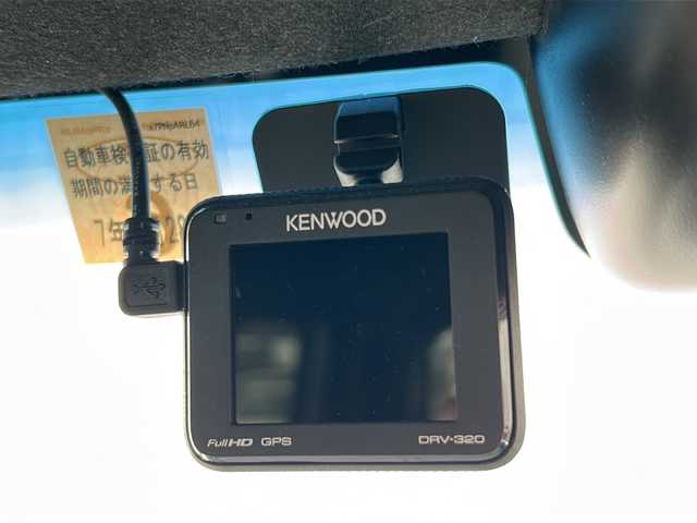 ホンダ Ｎ ＢＯＸ カスタム G L ターボ ホンダセンシング 茨城県 2018(平30)年 4.8万km プラチナホワイトパール 純正SDナビ＆地デジTV【VXU-185NBi】/(地デジTV・CD・DVD・BT・ラジオ再生)/社外ドライブレコーダー（フロント）/ETC/被害軽減システム/プッシュスタート/バックカメラ/アイドリングストップ/サイドエアバック/両側パワースライドドア
