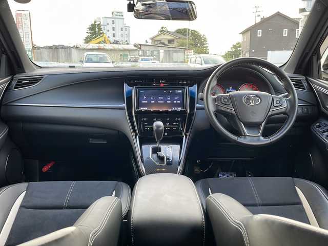 トヨタ ハリアー エレガンス G’s 富山県 2016(平28)年 1.5万km ブラック 禁煙車/４WD/純正9インチナビ/フルセグＴＶ/バックカメラ/トヨタセーフティセンス/レーダークルーズコントロール/レーンキープアシスト/衝突軽減ブレーキ/コーナーセンサー/パーキングアシスト/Gｚ専用19インチアルミホイール/純正フロアマット/トヨタスポーツコンバージョンシリーズ/ステアリングスイッチ/専用チューニングサスペンション/剛性アップパーツ/スポット溶接打点追加/専用スポーティシート/専用エクステリア・インテリア/横滑り防止装置/MTモード付きAT/パワーシート/LEDヘッドランプ/ETC/ドライブレコーダー