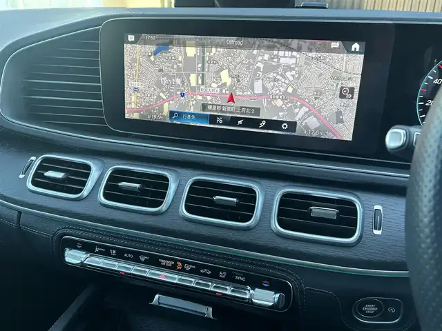 メルセデス・ベンツ Ｍ・ベンツ ＧＬＥ４００ｄ 4MATIC スポーツ 福岡県 2023(令5)年 2.5万km ダイヤモンドホワイト パノラマサンルーフ/レーダーセーフティパッケージ/黒革シート/全席シートヒーター/前席エアシート/エアーサスペンション/純正ナビ/Applecarplay/androidauto/全方位カメラ/フルセグTV/パワーバックドア/LEDヘッドライト/オートハイビーム/ヘッドアップディスプレイ/純正20インチアルミホイール/ETC2.0/スペアキー×1