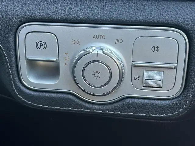メルセデス・ベンツ Ｍ・ベンツ ＧＬＥ４００ｄ 4MATIC スポーツ 福岡県 2023(令5)年 2.5万km ダイヤモンドホワイト パノラマサンルーフ/レーダーセーフティパッケージ/黒革シート/全席シートヒーター/前席エアシート/エアーサスペンション/純正ナビ/Applecarplay/androidauto/全方位カメラ/フルセグTV/パワーバックドア/LEDヘッドライト/オートハイビーム/ヘッドアップディスプレイ/純正20インチアルミホイール/ETC2.0/スペアキー×1