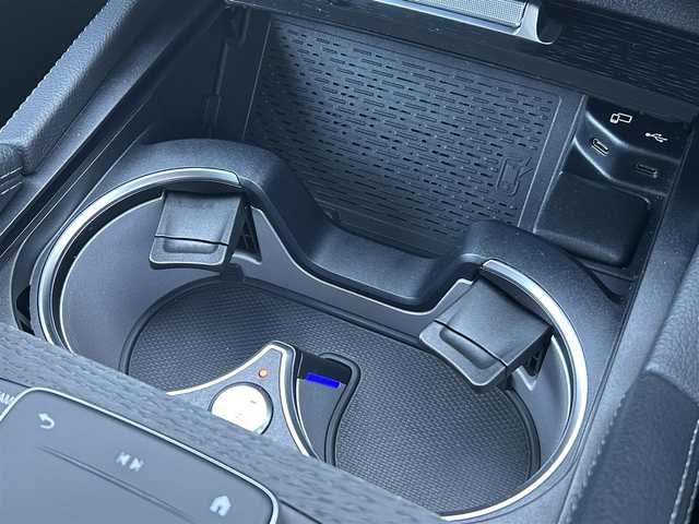 メルセデス・ベンツ Ｍ・ベンツ ＧＬＥ４００ｄ 4MATIC スポーツ 福岡県 2023(令5)年 2.5万km ダイヤモンドホワイト パノラマサンルーフ/レーダーセーフティパッケージ/黒革シート/全席シートヒーター/前席エアシート/エアーサスペンション/純正ナビ/Applecarplay/androidauto/全方位カメラ/フルセグTV/パワーバックドア/LEDヘッドライト/オートハイビーム/ヘッドアップディスプレイ/純正20インチアルミホイール/ETC2.0/スペアキー×1