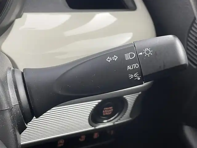 スズキ スペーシア HYBRID X 大阪府 2022(令4)年 1.9万km アーバンブラウンパールメタリック スズキセーフティサポート　/　・デュアルカメラブレーキサポート/　・車線逸脱警報/　・後退時ブレーキサポート/　・パーキングソナー/　・横滑り防止装置/　・ハイビームアシスト/純正ディスプレイオーディオ/　(BT/AM/FM/USB/iPOD/AUX)/バックカメラ/両側パワースライドドア/LEDオートライト/シートヒーター/純正フロアマット/ドアバイザー/スマートキー/ビルトインＥＴＣ