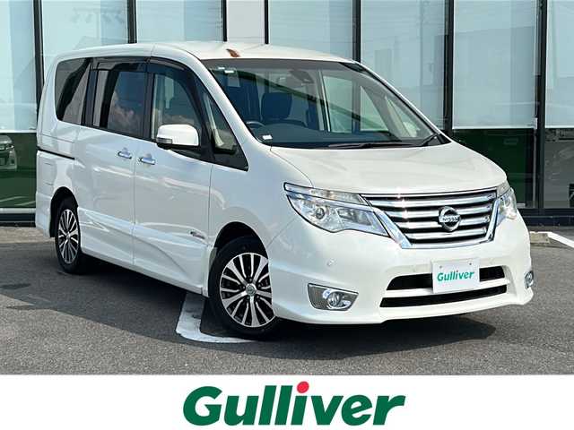 日産 セレナ HWS S HV Vセレ +Sefty 岐阜県 2015(平27)年 1.6万km ブリリアントホワイトパール 登録時走行距離15855キロ/純正７インチナビ/スマートキー/ETC/フォグ/サイドバイザー/バックモニター/全方位モニター/コーナーセンサー前後/レーンキープアシスト/純正フロアマット/3列シート/ウオークスルー/後席モニター/ワンオーナー/オートライト/ウィンカーミラー