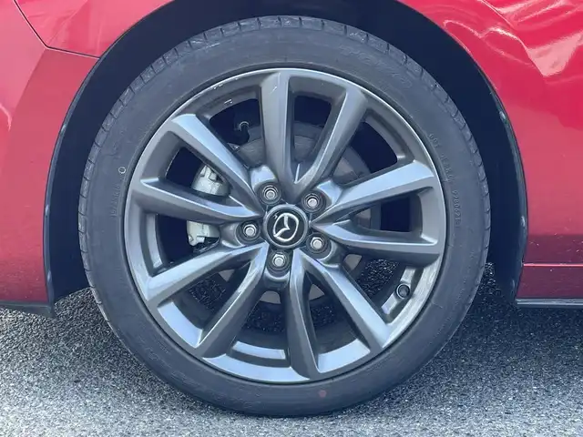 マツダ マツダ３ファストバック 20S プロアクティブ ツーリングS 広島県 2021(令3)年 7.6万km ソウルレッドクリスタルM ワンオーナー/メーカーオプションナビ/　（フルセグテレビ/Bluetooth/CD/DVD/AM/FM）/BOSEプレミアムサウンド/レーダークルーズコントロール/ETC/ドライブレコーダー/USB入力端子/HDMI/純正18インチアルミホイール/コーナーセンサー/メモリシート/アイドリングストップ/パワーシート/シートヒーター/ステアリングヒーター/LEDヘッドライト/パドルシフト/横滑り防止装置/衝突被害軽減システム/盗難防止装置/W＋サイドエアバック/カーテンエアバック/オートライト/スペアキー/保証書/取扱説明書