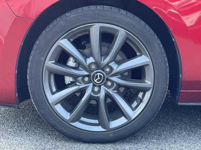 マツダ マツダ３ファストバック 20S プロアクティブ ツーリングS 広島県 2021(令3)年 7.6万km ソウルレッドクリスタルM ワンオーナー/メーカーオプションナビ/　（フルセグテレビ/Bluetooth/CD/DVD/AM/FM）/BOSEプレミアムサウンド/レーダークルーズコントロール/ETC/ドライブレコーダー/USB入力端子/HDMI/純正18インチアルミホイール/コーナーセンサー/メモリシート/アイドリングストップ/パワーシート/シートヒーター/ステアリングヒーター/LEDヘッドライト/パドルシフト/横滑り防止装置/衝突被害軽減システム/盗難防止装置/W＋サイドエアバック/カーテンエアバック/オートライト/スペアキー/保証書/取扱説明書