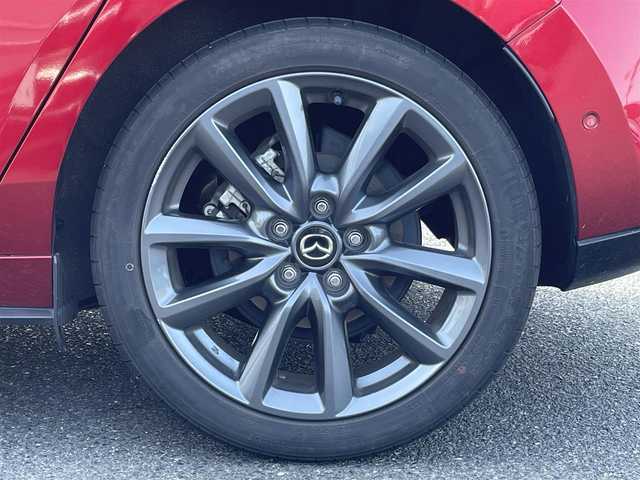 マツダ マツダ３ファストバック 20S プロアクティブ ツーリングS 広島県 2021(令3)年 7.6万km ソウルレッドクリスタルM ワンオーナー/メーカーオプションナビ/　（フルセグテレビ/Bluetooth/CD/DVD/AM/FM）/BOSEプレミアムサウンド/レーダークルーズコントロール/ETC/ドライブレコーダー/USB入力端子/HDMI/純正18インチアルミホイール/コーナーセンサー/メモリシート/アイドリングストップ/パワーシート/シートヒーター/ステアリングヒーター/LEDヘッドライト/パドルシフト/横滑り防止装置/衝突被害軽減システム/盗難防止装置/W＋サイドエアバック/カーテンエアバック/オートライト/スペアキー/保証書/取扱説明書