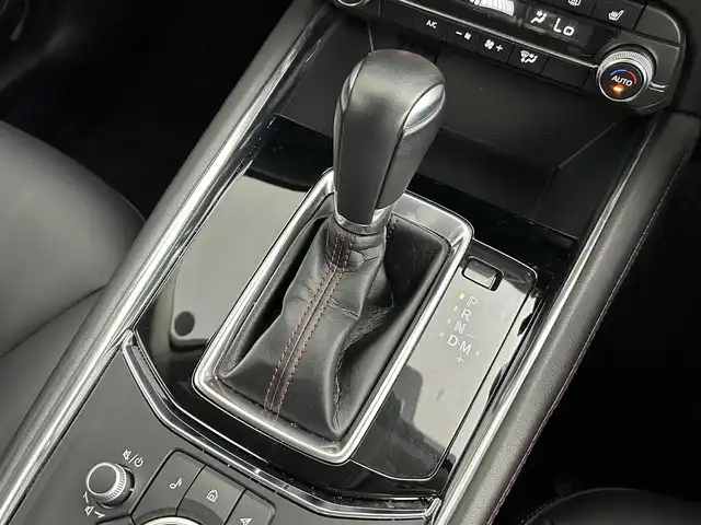 マツダ ＣＸ－５ XD ブラックトーンエディション 道央・札幌 2021(令3)年 3.8万km ジェットブラックマイカ ・４ＷＤ/・メーカーナビ/　BT/USB/フルセグ/・全方位カメラ/・ＥＴＣ/・衝突軽減ブレーキ/・レーダークルーズコントロール/・レーンキープアシスト/・クリアランスソナー/・ＨＵＤ/・ハーフレザーシート/・Ｄ席パワーシート/・前席シートヒーター/・ステアリングヒーター/・ＬＥＤヘッドライト/・フォグライト/・オートライト/・プッシュスタート/・スマートキー/・純正エンジンスターター/・純正フロアマット/・ドアバイザー