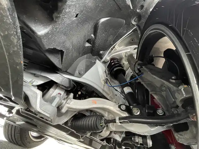 日産 フェアレディ Ｚ ニスモ 滋賀県 2025(令7)年 0.1万km 白 ワンオーナー/RECARO製ニスモシート/ニスモ製ホイール/BOSEサウンド/5YEARS COAT Excellent/９インチ純正メモリーナビ/（AM/FM/TV/USB/Bluetooth）/バックカメラ/ドライブレコーダー/ETC2.0/プリクラッシュブレーキアシスト/レーダークルーズコントロール/レーンキープアシスト	/FCW(前方衝突予測警報)/ＢＳＷ（後側方車両検知警報）/ＲＣＴＡ（後退時車両検知警報）/コーナーセンサー/純正3連メーター/電動格納ミラー/アルカンターラステアリング/ステアリングスイッチ/パドルシフト/オートライト/LEDヘッドライト/リアフォグ/フルオートエアコン/USB端子/タイプC/スマートキー/プッシュスタート/純正フロアマット