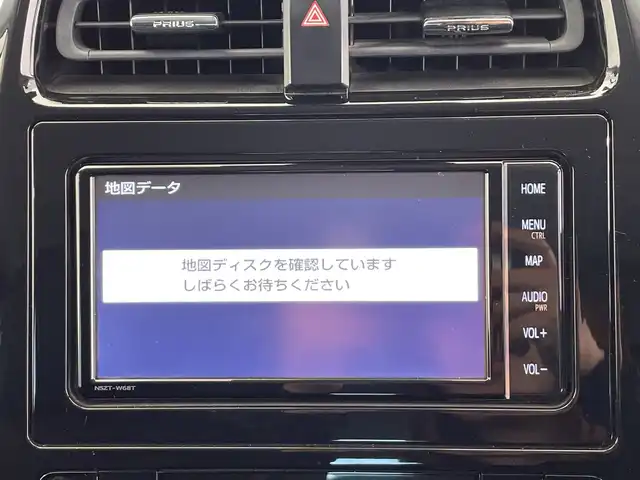 トヨタ プリウス SセーフティプラスⅡ 栃木県 2021(令3)年 5万km アティチュードブラックマイカ 純正SDナビ/（CD/フルセグTV/Bluetooth/SD)/全方位カメラ/コーナーセンサー/BSM/ビルトインETC/前方ドライブレコーダー/禁煙車/オートライト/LEDヘッドライト/横滑り防止装置/AC100V電源/スマートキー/プッシュスタート/アイドリングストップ/ステアリングスイッチ/革巻きステアリング/ウィンカーミラー/純正15インチアルミホイール/純正フロアマット