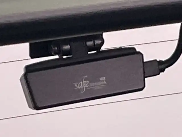 トヨタ プリウス SセーフティプラスⅡ 栃木県 2021(令3)年 5万km アティチュードブラックマイカ 純正SDナビ/（CD/フルセグTV/Bluetooth/SD)/全方位カメラ/コーナーセンサー/BSM/ビルトインETC/前方ドライブレコーダー/禁煙車/オートライト/LEDヘッドライト/横滑り防止装置/AC100V電源/スマートキー/プッシュスタート/アイドリングストップ/ステアリングスイッチ/革巻きステアリング/ウィンカーミラー/純正15インチアルミホイール/純正フロアマット