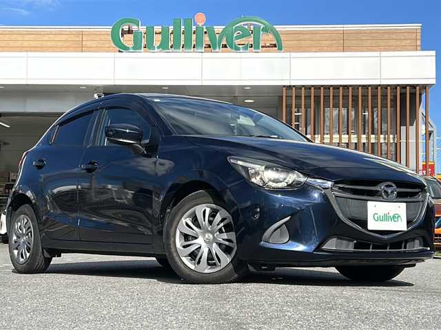 マツダ デミオ 13S 沖縄県 2017(平29)年 8.9万km ディープクリスタルブルーマイカ 純正ナビ/ワンセグテレビ/バックカメラ/アイドリングストップ/プッシュスタート/ETC/前後ドライブレコーダー/Bluetooth接続/カーテンエアバッグ/衝突被害軽減システム/横滑り防止装置