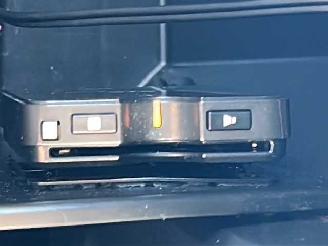 マツダ デミオ 13S 沖縄県 2017(平29)年 8.9万km ディープクリスタルブルーマイカ 純正ナビ/ワンセグテレビ/バックカメラ/アイドリングストップ/プッシュスタート/ETC/前後ドライブレコーダー/Bluetooth接続/カーテンエアバッグ/衝突被害軽減システム/横滑り防止装置