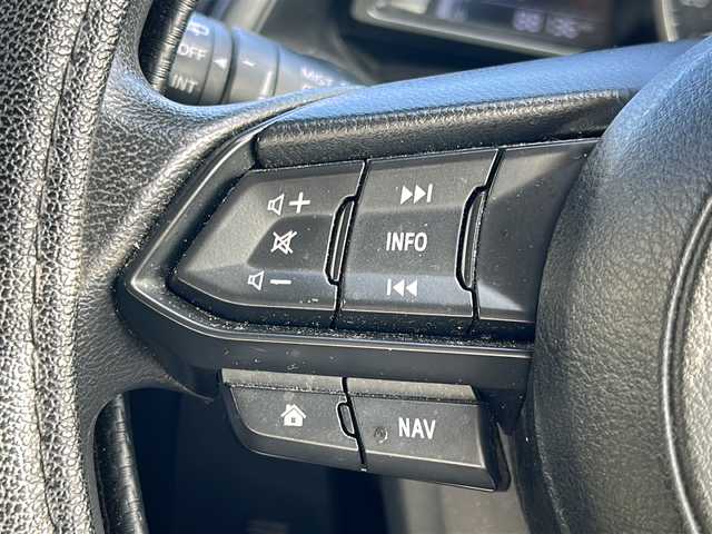 マツダ デミオ 13S 沖縄県 2017(平29)年 8.9万km ディープクリスタルブルーマイカ 純正ナビ/ワンセグテレビ/バックカメラ/アイドリングストップ/プッシュスタート/ETC/前後ドライブレコーダー/Bluetooth接続/カーテンエアバッグ/衝突被害軽減システム/横滑り防止装置