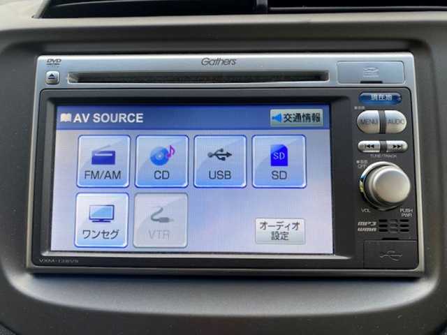 ホンダ フィット G スマートセレクション 兵庫県 2013(平25)年 3.7万km プレミアムホワイトパール 純正SDナビ/（AM/FM/CD）/ワンセグテレビ/バックカメラ/ビルトインETC/ドライブレコーダー/純正フロアマット/電動格納ミラー