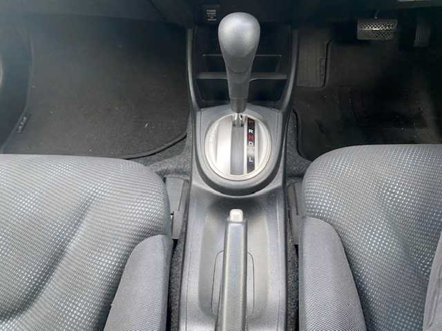 ホンダ フィット G スマートセレクション 兵庫県 2013(平25)年 3.7万km プレミアムホワイトパール 純正SDナビ/（AM/FM/CD）/ワンセグテレビ/バックカメラ/ビルトインETC/ドライブレコーダー/純正フロアマット/電動格納ミラー