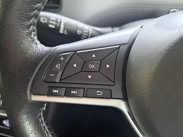 日産 セレナ e－パワー ハイウェイスター V 大阪府 2021(令3)年 4.4万km ブリリアントホワイトパール 2トーン /禁煙車//ワンオーナー//純正９型ナビ/フルセグTV・Bluetooth・DVD・Blue-Ray・USB//全方位カメラ・バックカメラ・フロントカメラ//コーナーセンサー//純正ナビ連動前後ドラレコ【DH5-D】//デジタルインナーミラー//プロパイロット//レーンキープアシスト//ブラインドスポットモニター//オートマチックハイビーム//ＥＴＣ2.0//両側パワスラ・ハンズフリー機能付き//前席・後席オートエアコン//純正１５ＡＷ//保証書//取扱説明書//スペアキー