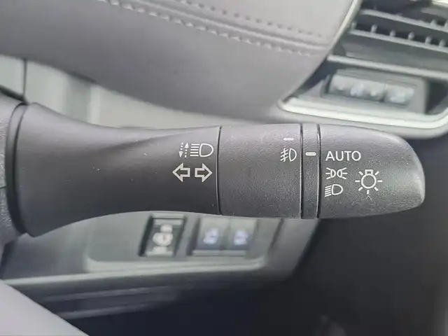 日産 セレナ e－パワー ハイウェイスター V 大阪府 2021(令3)年 4.4万km ブリリアントホワイトパール 2トーン /禁煙車//ワンオーナー//純正９型ナビ/フルセグTV・Bluetooth・DVD・Blue-Ray・USB//全方位カメラ・バックカメラ・フロントカメラ//コーナーセンサー//純正ナビ連動前後ドラレコ【DH5-D】//デジタルインナーミラー//プロパイロット//レーンキープアシスト//ブラインドスポットモニター//オートマチックハイビーム//ＥＴＣ2.0//両側パワスラ・ハンズフリー機能付き//前席・後席オートエアコン//純正１５ＡＷ//保証書//取扱説明書//スペアキー