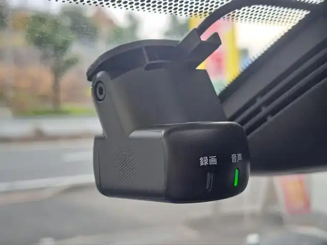 日産 セレナ e－パワー ハイウェイスター V 大阪府 2021(令3)年 4.4万km ブリリアントホワイトパール 2トーン /禁煙車//ワンオーナー//純正９型ナビ/フルセグTV・Bluetooth・DVD・Blue-Ray・USB//全方位カメラ・バックカメラ・フロントカメラ//コーナーセンサー//純正ナビ連動前後ドラレコ【DH5-D】//デジタルインナーミラー//プロパイロット//レーンキープアシスト//ブラインドスポットモニター//オートマチックハイビーム//ＥＴＣ2.0//両側パワスラ・ハンズフリー機能付き//前席・後席オートエアコン//純正１５ＡＷ//保証書//取扱説明書//スペアキー