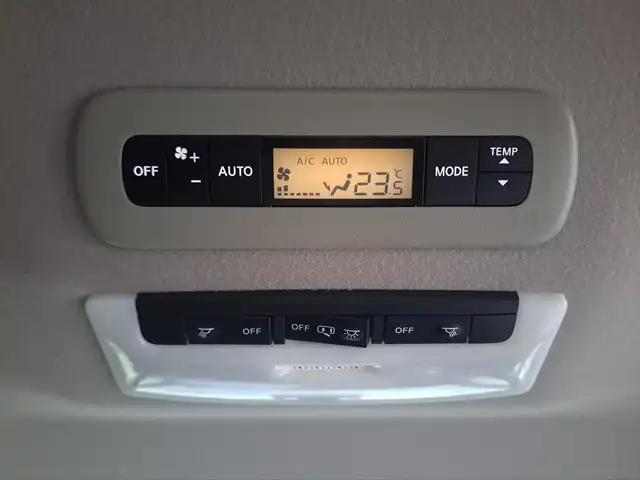 日産 セレナ e－パワー ハイウェイスター V 大阪府 2021(令3)年 4.4万km ブリリアントホワイトパール 2トーン /禁煙車//ワンオーナー//純正９型ナビ/フルセグTV・Bluetooth・DVD・Blue-Ray・USB//全方位カメラ・バックカメラ・フロントカメラ//コーナーセンサー//純正ナビ連動前後ドラレコ【DH5-D】//デジタルインナーミラー//プロパイロット//レーンキープアシスト//ブラインドスポットモニター//オートマチックハイビーム//ＥＴＣ2.0//両側パワスラ・ハンズフリー機能付き//前席・後席オートエアコン//純正１５ＡＷ//保証書//取扱説明書//スペアキー