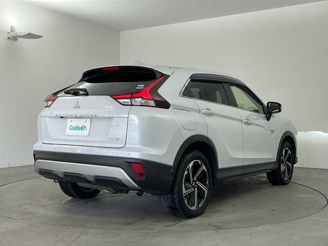 三菱 エクリプス クロス ＰＨＥＶ G 兵庫県 2020(令2)年 4.6万km ホワイトダイヤモンド ・社外ナビ（フルセグ・BD・SD・BT）/・ETC/・前後ドライブレコーダー/・レーダークルーズコントロール/・ヘッドアップディスプレイ/・横滑り防止装置/・車線逸脱警報/・衝突軽減ブレーキ/・AC1500W電源/・パドルシフト/・シートヒーター/・パワーシート/・LEDオートライト/・フォグランプ/・オートマチックハイビーム/・ステアリングヒーター/・電動パーキングブレーキ/・ブレーキホールド/・ステアリングリモコン/・純正18インチアルミホイール/・フロアマット/・コーダーセンサー/・ドアバイザー/・プッシュスタート/・スマートキー/・W＋サイドエアバック/・カーテンエアバック/・オールオートパワーウィンドウ/・防眩ルームミラー