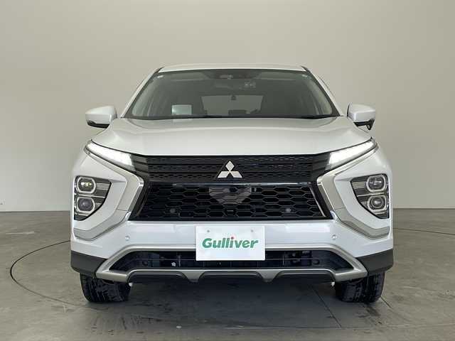 三菱 エクリプス クロス ＰＨＥＶ G 兵庫県 2020(令2)年 4.6万km ホワイトダイヤモンド ・社外ナビ（フルセグ・BD・SD・BT）/・ETC/・前後ドライブレコーダー/・レーダークルーズコントロール/・ヘッドアップディスプレイ/・横滑り防止装置/・車線逸脱警報/・衝突軽減ブレーキ/・AC1500W電源/・パドルシフト/・シートヒーター/・パワーシート/・LEDオートライト/・フォグランプ/・オートマチックハイビーム/・ステアリングヒーター/・電動パーキングブレーキ/・ブレーキホールド/・ステアリングリモコン/・純正18インチアルミホイール/・フロアマット/・コーダーセンサー/・ドアバイザー/・プッシュスタート/・スマートキー/・W＋サイドエアバック/・カーテンエアバック/・オールオートパワーウィンドウ/・防眩ルームミラー