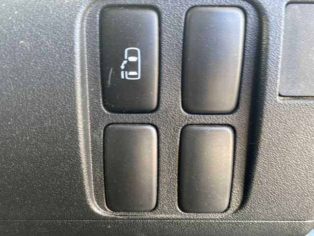 ダイハツ タント カスタム RS 鳥取県 2011(平23)年 11.7万km ブラックマイカメタリック ４ＷＤ/片側パワースライドア/社外ＨＤＤナビ/バックカメラ/ワンセグＴＶ　DVD CD MSV/ＥＴＣ/ＨＩＤライト/フォグランプ/ドアバイザー/フロアマット/ＭＯＭＯステアリング/スマートキー