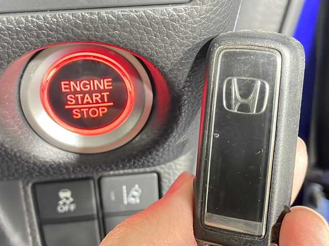 ホンダ Ｎ ＢＯＸ カスタム G EX ホンダセンシング 広島県 2019(令1)年 4.6万km ブリリアントスポーティブルーメタリック2トーン ｓｔｒａｄａナビ/バックカメラ/両側パワースライドドア/レーダークルーズコントロール/ＥＴＣ/オートマトックハイビーム/ドラレコ/コーナーセンサー/ＬＥＤヘッドライト/レーンキープアシスト/衝突軽減/エアバッグ(運転席/助手席/サイド/カーテン)/純正14インチアルミホイール(155/65/R14)