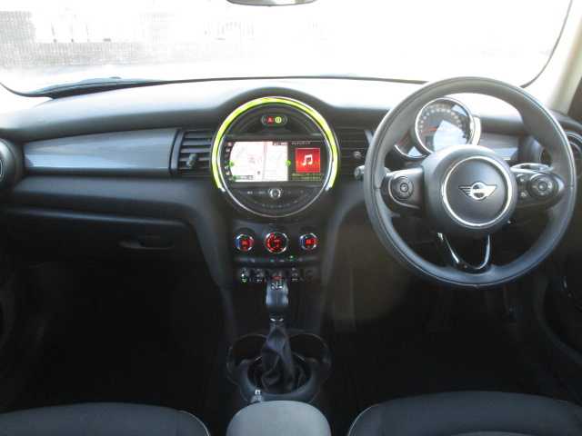 ＭＩＮＩ ミニ クーパー D 岡山県 2019(令1)年 5.4万km ソラリスオレンジ ワンオーナー/純正HDDナビ/Ｂｌｕｅｔｏｏｔｈ/ＵＳＢ/バックカメラ/フロント・リアセンサー/ドライブレコーダー/ＥＴＣ/オートライト/純正15ＡＷ/純正マット/スマートキー2個/・・・・・・・・・・・・・・・・・・・・・・・・・・・・・・・・・・/インテリジェントセーフティ/F・Rソナー/パーキングディスタンスコントロール/クルーズコントロール/パーキングアシスト