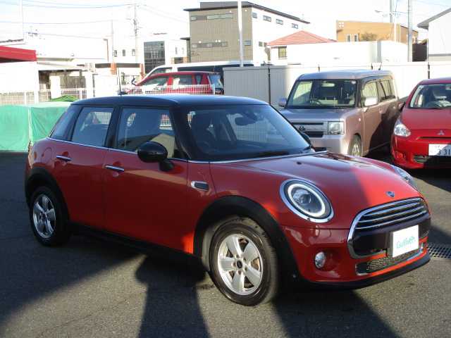ＭＩＮＩ ミニ クーパー D 岡山県 2019(令1)年 5.4万km ソラリスオレンジ ワンオーナー/純正HDDナビ/Ｂｌｕｅｔｏｏｔｈ/ＵＳＢ/バックカメラ/フロント・リアセンサー/ドライブレコーダー/ＥＴＣ/オートライト/純正15ＡＷ/純正マット/スマートキー2個/・・・・・・・・・・・・・・・・・・・・・・・・・・・・・・・・・・/インテリジェントセーフティ/F・Rソナー/パーキングディスタンスコントロール/クルーズコントロール/パーキングアシスト