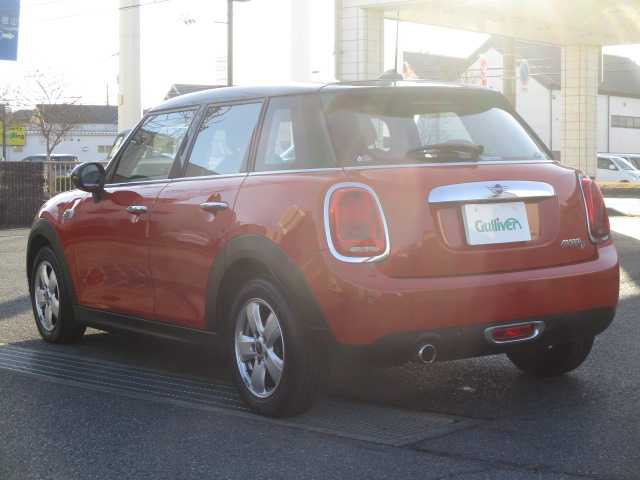 ＭＩＮＩ ミニ クーパー D 岡山県 2019(令1)年 5.4万km ソラリスオレンジ ワンオーナー/純正HDDナビ/Ｂｌｕｅｔｏｏｔｈ/ＵＳＢ/バックカメラ/フロント・リアセンサー/ドライブレコーダー/ＥＴＣ/オートライト/純正15ＡＷ/純正マット/スマートキー2個/・・・・・・・・・・・・・・・・・・・・・・・・・・・・・・・・・・/インテリジェントセーフティ/F・Rソナー/パーキングディスタンスコントロール/クルーズコントロール/パーキングアシスト