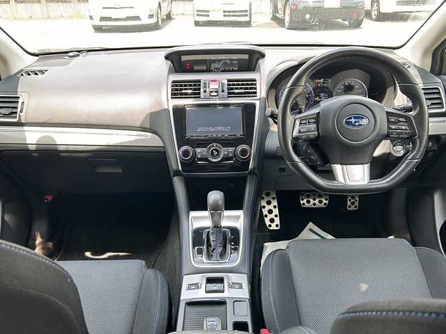 スバル レヴォーグ 1．6GT－S アイサイト 福井県 2014(平26)年 6.8万km クリスタルホワイトP 純正７インチナビ/フルセグ/Bluetooth/ETC/ドライブレコーダー/アダプティブクルーズコントロール/パドルシフト/ヘッドライトレベライザー/純正アルミホイール