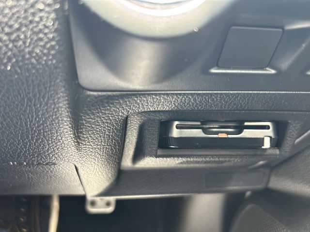 スバル レヴォーグ 1．6GT－S アイサイト 福井県 2014(平26)年 6.8万km クリスタルホワイトP 純正７インチナビ/フルセグ/Bluetooth/ETC/ドライブレコーダー/アダプティブクルーズコントロール/パドルシフト/ヘッドライトレベライザー/純正アルミホイール