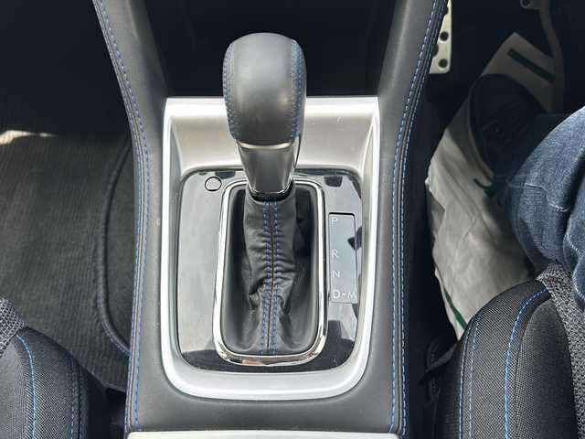スバル レヴォーグ 1．6GT－S アイサイト 福井県 2014(平26)年 6.8万km クリスタルホワイトP 純正７インチナビ/フルセグ/Bluetooth/ETC/ドライブレコーダー/アダプティブクルーズコントロール/パドルシフト/ヘッドライトレベライザー/純正アルミホイール
