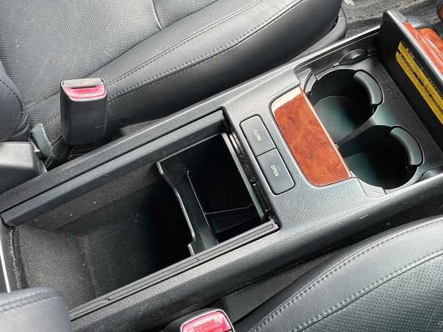 トヨタ ハリアー 240G プレミアム Lパッケージ 新潟県 2008(平20)年 13.5万km ブラック 純正HDDナビ/CD/DVD/ミュージックサーバー/バックカメラ/ETC/サンルーフ/革シート/パワーシート/シートヒーター /ステアリングスイッチ/リモコンキー /キセノンヘッドライト/オートライト/フォグランプ/純正17インチアルミホイール