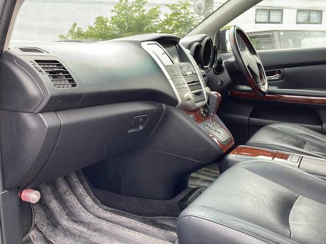 トヨタ ハリアー 240G プレミアム Lパッケージ 新潟県 2008(平20)年 13.5万km ブラック 純正HDDナビ/CD/DVD/ミュージックサーバー/バックカメラ/ETC/サンルーフ/革シート/パワーシート/シートヒーター /ステアリングスイッチ/リモコンキー /キセノンヘッドライト/オートライト/フォグランプ/純正17インチアルミホイール