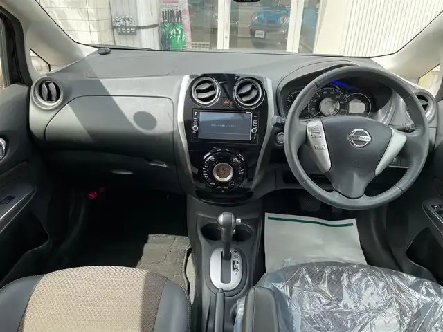 日産 ノート メダリスト 石川県 2016(平28)年 4.7万km インペリアルアンバーP ワンオーナー/純正メモリーナビ/フルセグTV/アラウンドビューモニター/LEDヘッドライト/ETC/ドライブレコーダー/インテリキー/ハーフレザーシート/インテリキー/エマージェンシーブレーキ/プッシュスタート/保証書